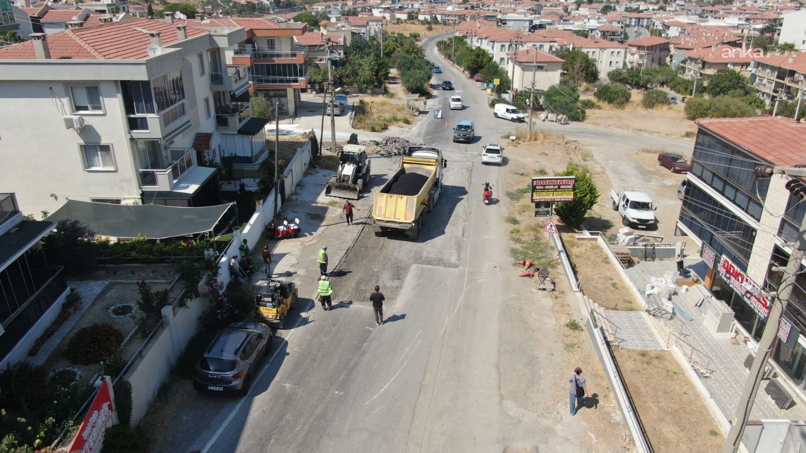 Foça asfalt çalışmaları
